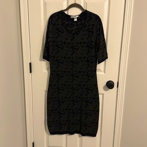 Flower patterned black and gray sweater dress